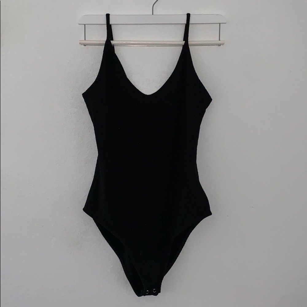 🌺SALE🌺 AE V-Neck Bodysuit